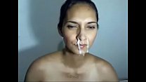 mi latina favorita cogiendo y terminandole en la cara en cam