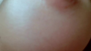 Web model shows pussy